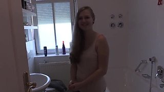 Julia Teen Pissing Solo in Bathroom German HD