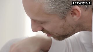 Big Arse Ukrainian Teen Rides Big Dick In Kinky Fuck - WHITEBOXXX