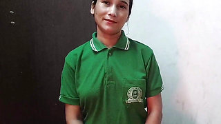 Young girl ka bathroom MMS video viral