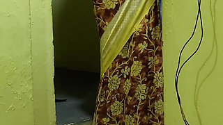 The House Owner, Stepaunty, Had Come to Collect Rent. I Engaged in Sexual Play with Her and Had Sex with That Mature Woman