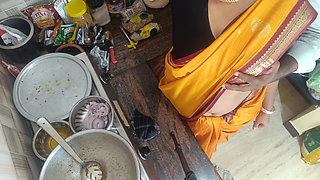 House maid kitchen fucking