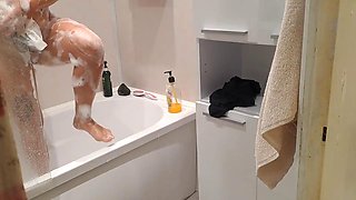 Looking for My Teen Step Sister and Jacking Off