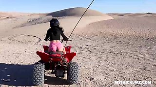 Showing amazing booty in the desert