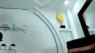 Ebony Babe Loves Solo Masturbation