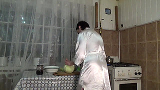 Sexy messy housewife with big tits ! JOI! Tits covering in food!