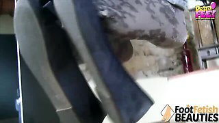 Piedi xxx with pretty belle from Foot Fetish Beauties