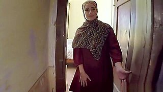 Beautiful Arab babe enjoys hardcore pounding by her Ex