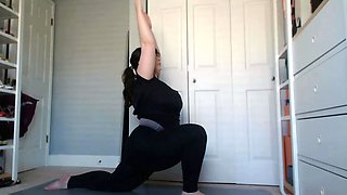 Young amateur teen in solo masturbation getting kinky