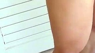 Omege amateur girl masturbating her sweet ass