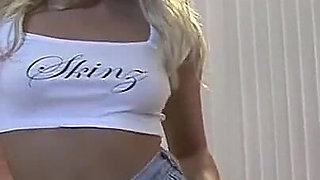 Tillie Feather - Blonde British Striptease