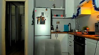 Amateur Webcam Teen Masturbates And Teases