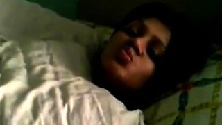 Pakistani Girl Shares Her Bed with Her Boss