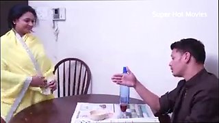 Desi bog boob aunty in yellow saree fucking with director