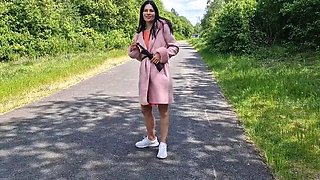 Amateur Outdoor Peeing - Naked Brunette Nicky Brill Pissing Close-Up