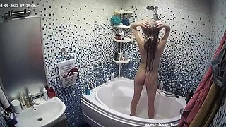 Blonde girl teen a sexy babe shows her pussy thoroughly