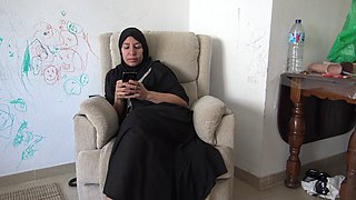 Naughty Muslim Woman Watching Pornograpy for the First Time