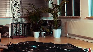 Sizzling Amateur Cock sucking Brunette on Cam