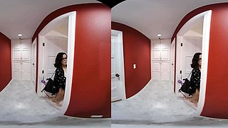 VRALLURE Babysitter Surprise