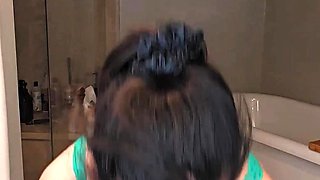 Love Chat Big Boobs Brunette Masturbating For Cam