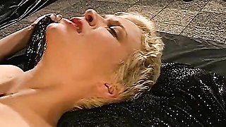 Erotic Planet - pissing clip