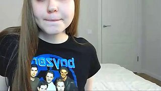 Cute blonde amateur webcam teen masturbating