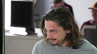 Airport agent research ass of passenger