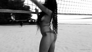 Amateur babe in latex sizzling hot solo pussy toying fun