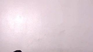 My Roommate Is Good on Bed