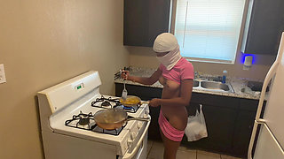 Hot babe naked making breakfast for her boyfriend m