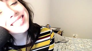 Brunette Solo Webcam Masturbation