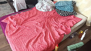 Amateur Couple Crazy Sex in the Bedroom.