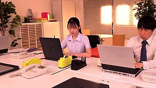 Amateur asian plays with hairy pussy