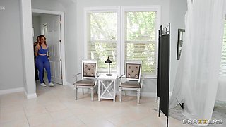 You Don't Worry Friend, Your GIRLFRIEND Will Be In Supreme Arms! - Siri