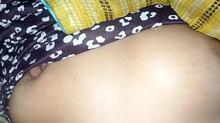 Naughty bhabhi ko pela