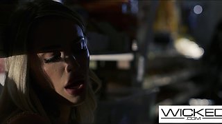Victor Ray And Emma Hix Pound Away At Each Other In Wild Couples Fuck Before Voyeur Babe Peeks In