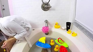 Your Step-Mom Reagan Gives You A BathTub HandJob - Reagan