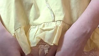 Elza Kom's Pussy Worship