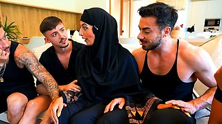 Gangbang With A Married Arab Woman