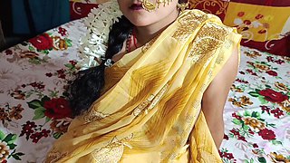 Beautiful Indian Bhabhi Pissing with Sex Hindi Audio