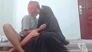 My Hijab Sister in Law Is a Virgin, Minokiiko Choose Anal as Her First Experience