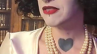 Lady Dimitrescu Has a Snack