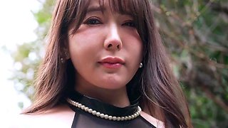 Tiny Japanese babe hardcore spitroasted and she enjoys jizz