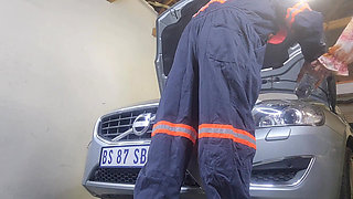 Could Nt Pay the Mechanic so I Offered Him Some Pussy