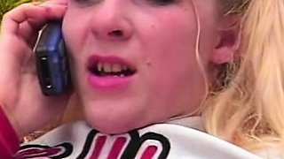 Close up fuck girl in big cock