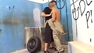 Deivis Es Empotrado Por Reine El Hijo Del Mecanico