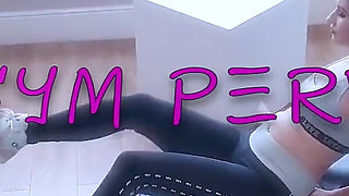 Elizabeth Hunny & Brooke Logan Work Out Together
