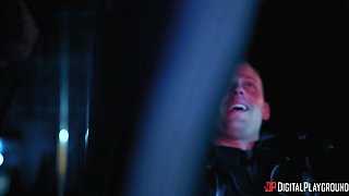 Xander Corvus' Bar Encounter Ignites Blonde Cheating Heat