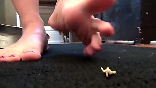 Southern Giantess - Doctor Candice Cures Patient! FemDom