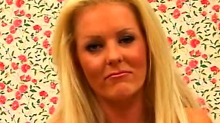 Close up MiLF getting it in the ass