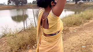 Kiran Bhabhi Hot Outdoor Sex - Village Pond Fucking with Hindi Audio